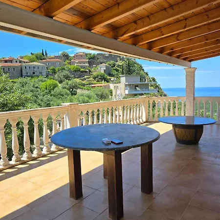 Vila Castel Himarë